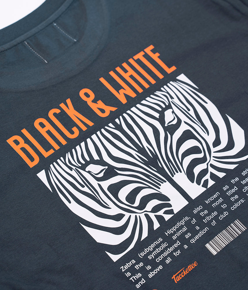 BLACK & WHITE T-shirt